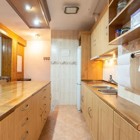 Проживание в семье Sunny Harbor House *