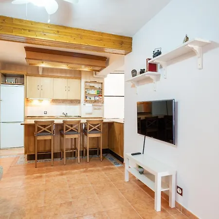 Sunny Harbor House Проживание в семье Малага