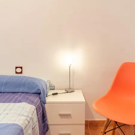 Проживание в семье Sunny Harbor House