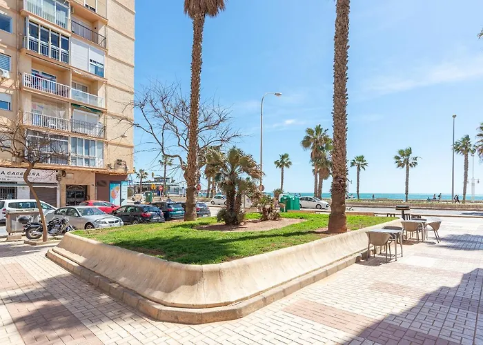 Pansiyon Sunny Harbor House *
