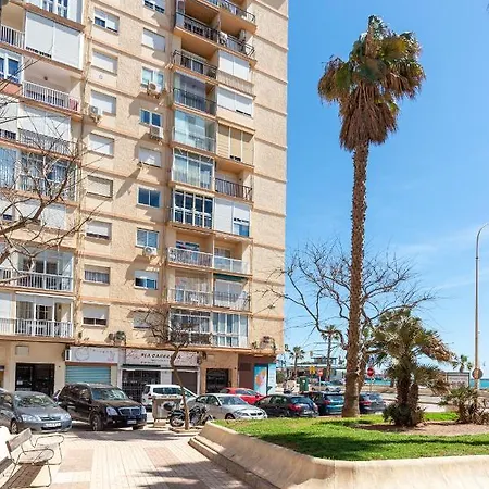 Sunny Harbor House *